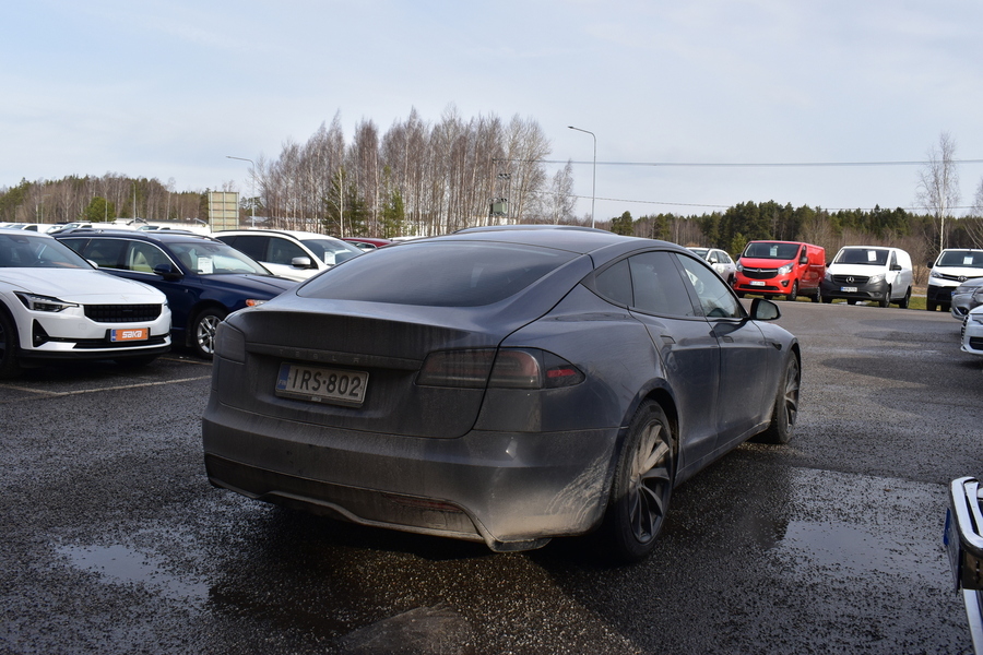 Tesla Model S vaihtoauto