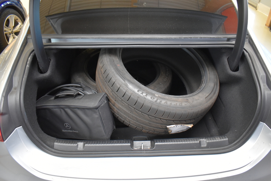 Mercedes-Benz EQE vaihtoauto