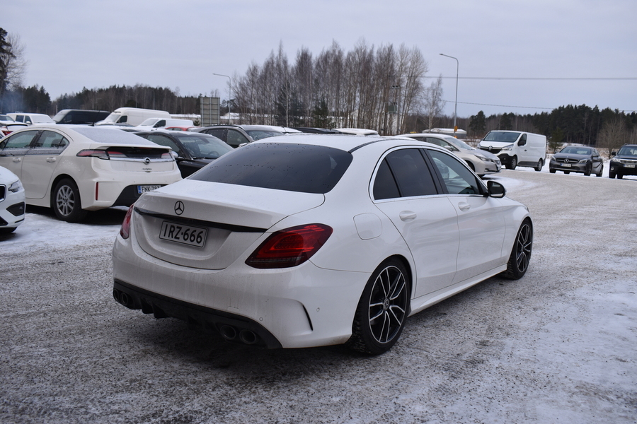 Mercedes-Benz C vaihtoauto