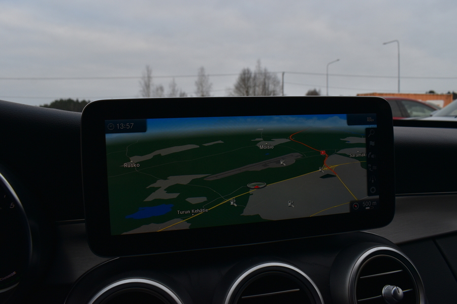 Mercedes-Benz C vaihtoauto