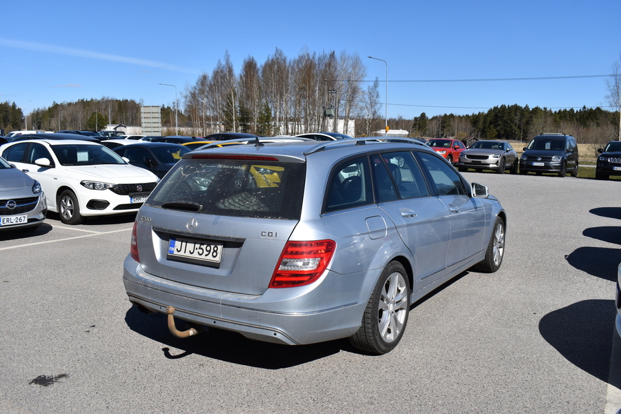 Mercedes-Benz C vaihtoauto