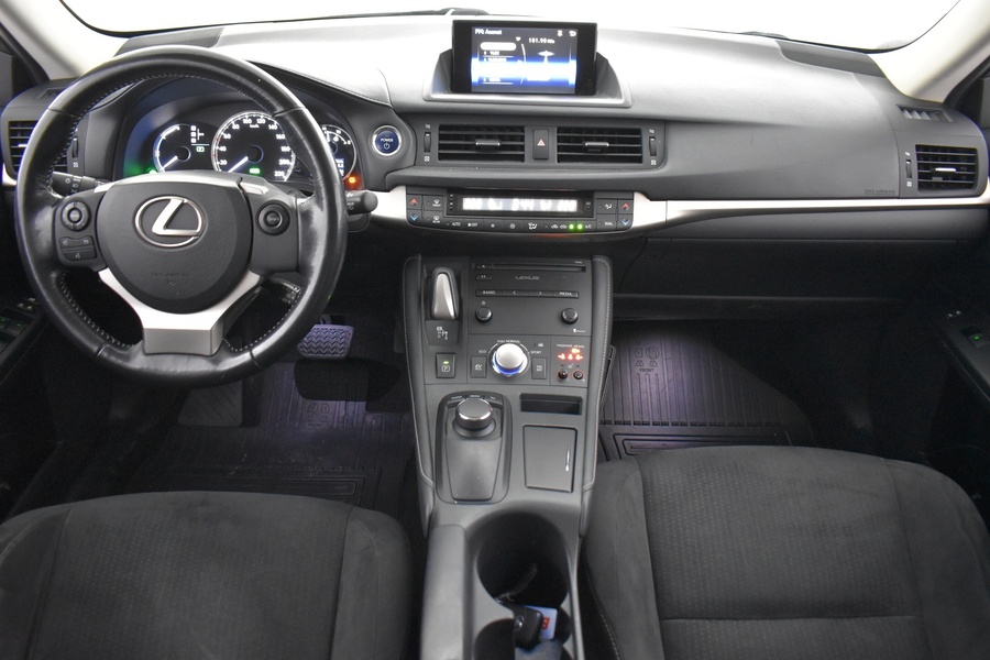 Lexus CT vaihtoauto