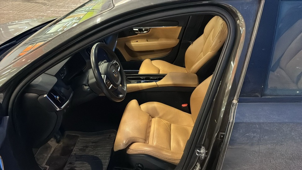 Volvo V90 Cross Country vaihtoauto