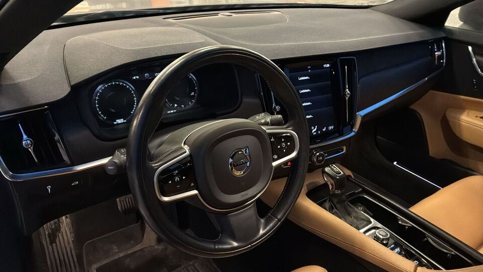 Volvo V90 Cross Country vaihtoauto