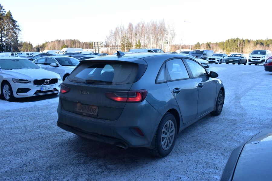 Kia Ceed vaihtoauto