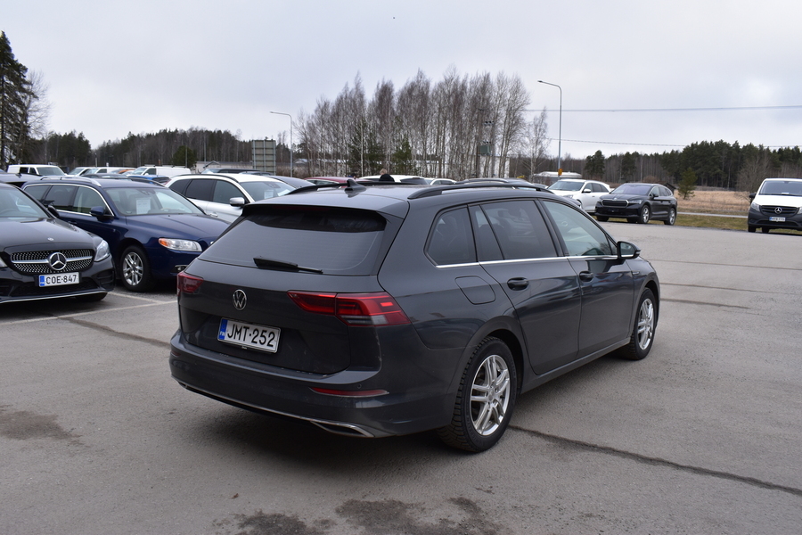 Volkswagen Golf vaihtoauto