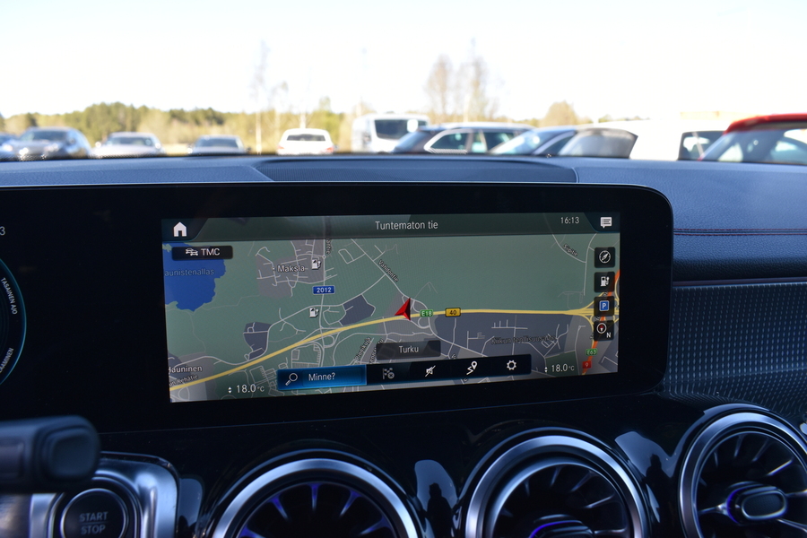 Mercedes-Benz EQB vaihtoauto