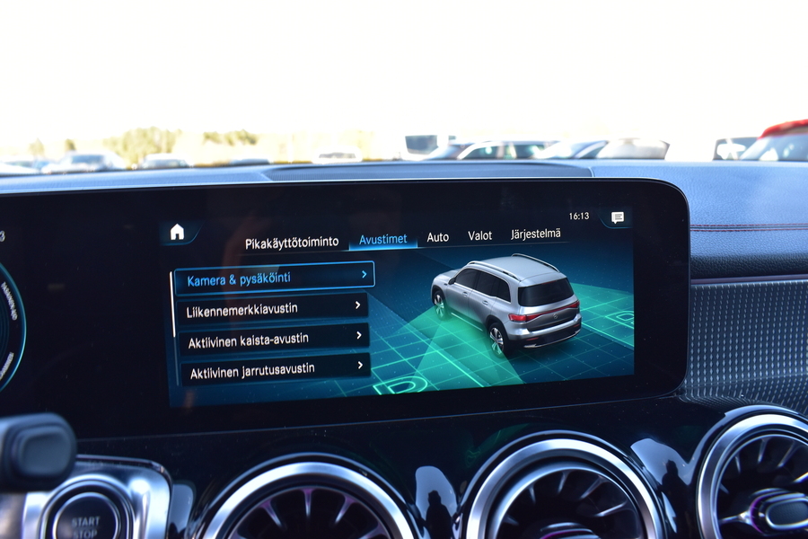 Mercedes-Benz EQB vaihtoauto