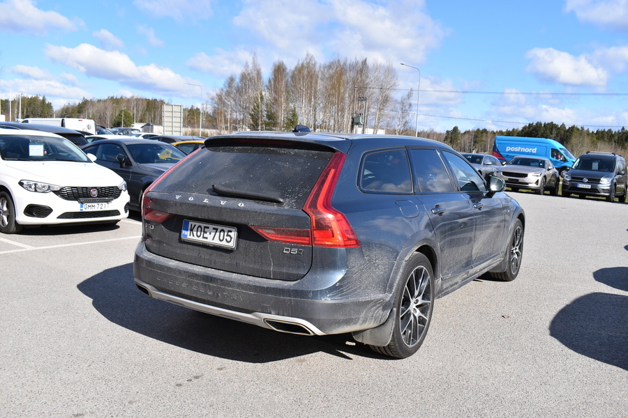 Volvo V90 Cross Country vaihtoauto