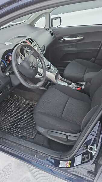 Toyota Auris vaihtoauto