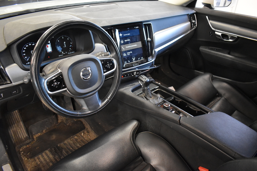 Volvo V90 Cross Country vaihtoauto