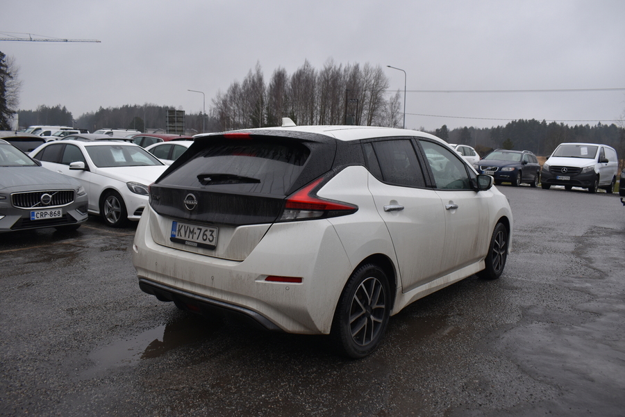 Nissan Leaf vaihtoauto
