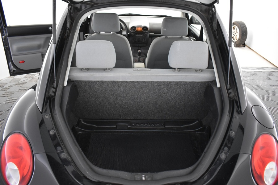 Volkswagen New Beetle vaihtoauto