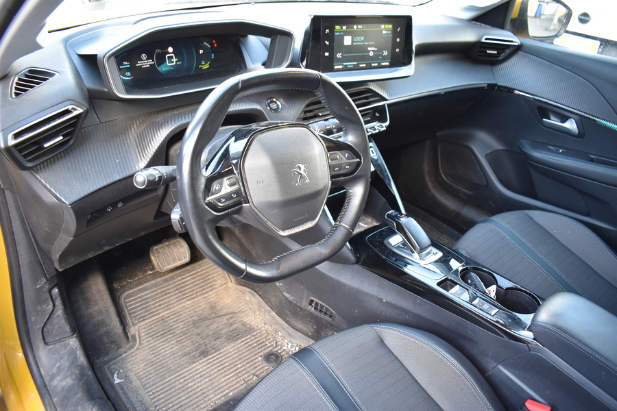 Peugeot e-208 vaihtoauto