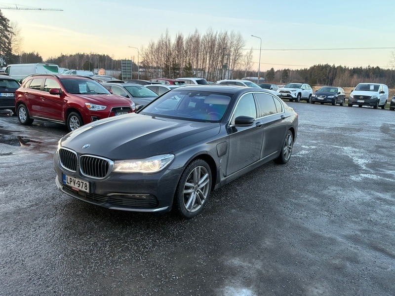 BMW 740 vaihtoauto