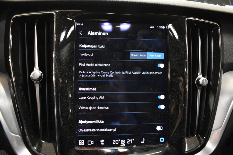 Volvo V60 vaihtoauto