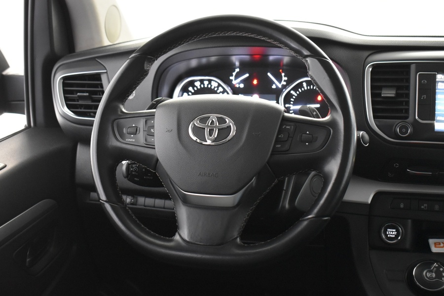 Toyota Proace Verso vaihtoauto