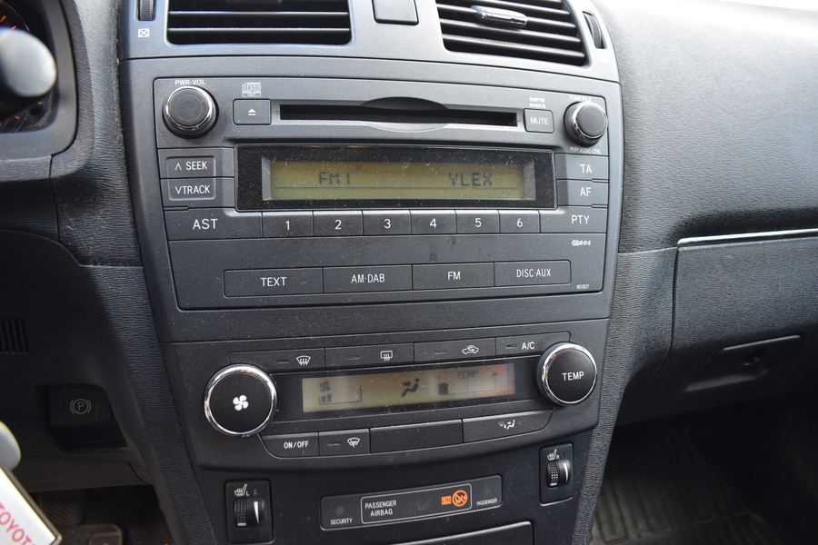 Toyota Avensis vaihtoauto