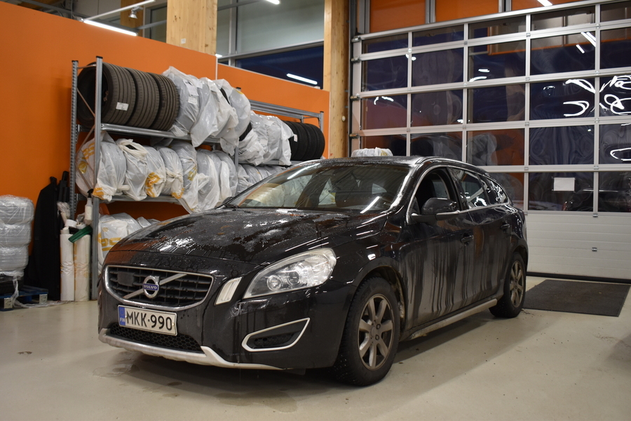 Volvo V60 vaihtoauto