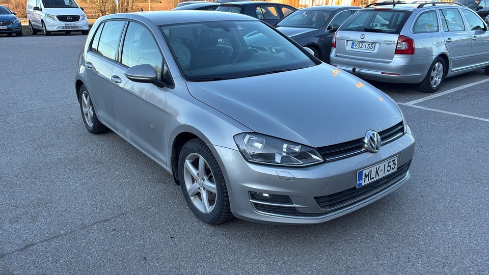 Volkswagen Golf vaihtoauto