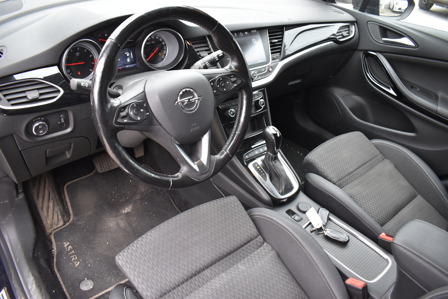 Opel Astra vaihtoauto