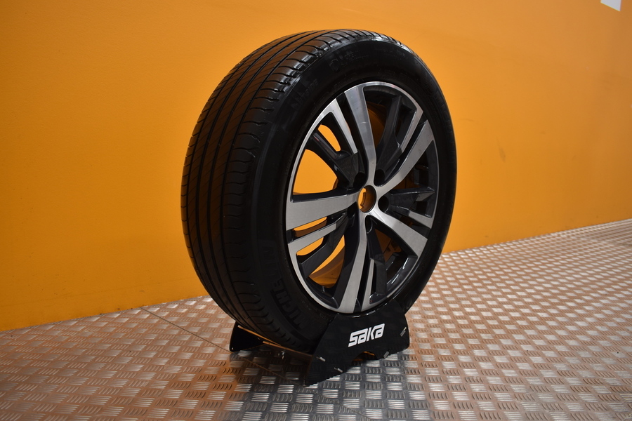 Peugeot 5008 vaihtoauto