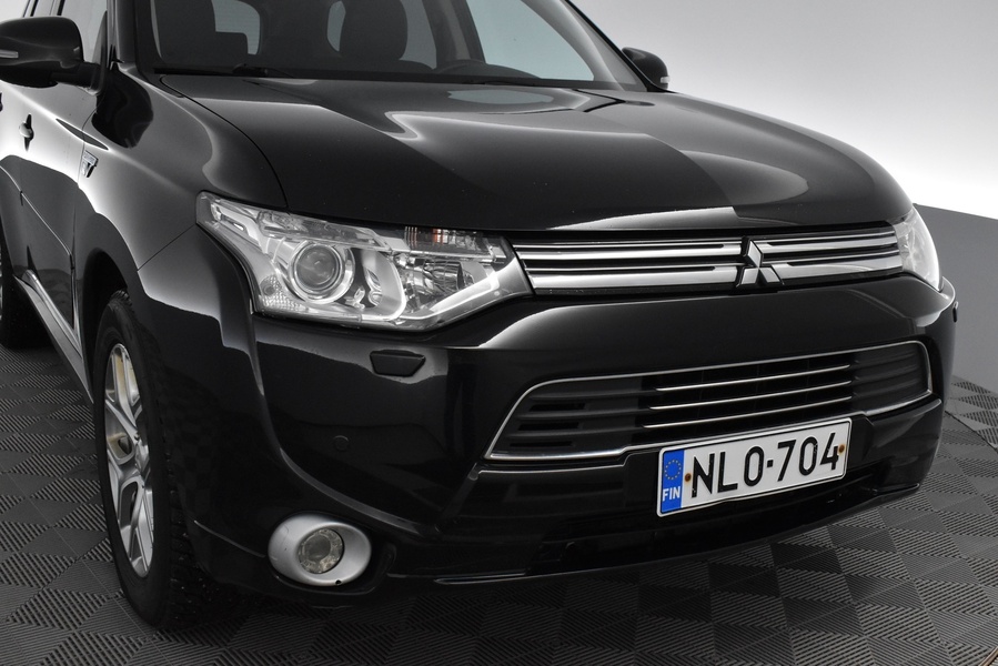 Mitsubishi Outlander PHEV vaihtoauto