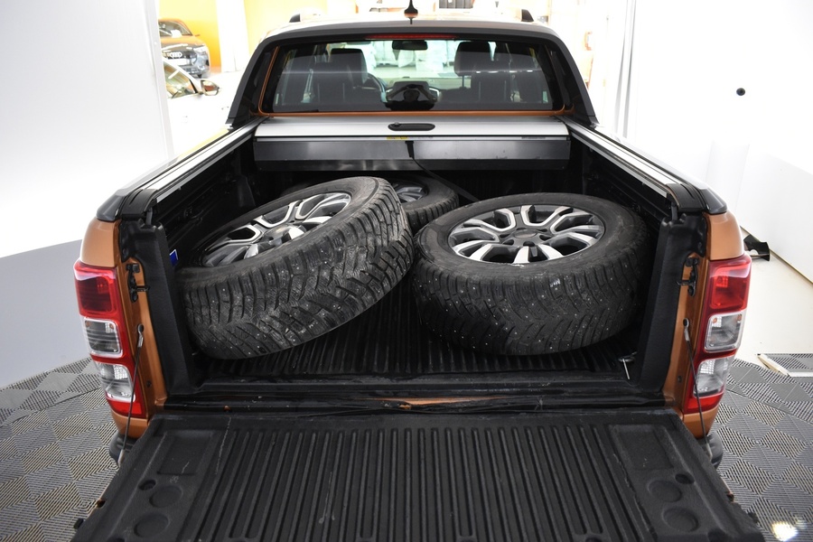 Ford Ranger vaihtoauto