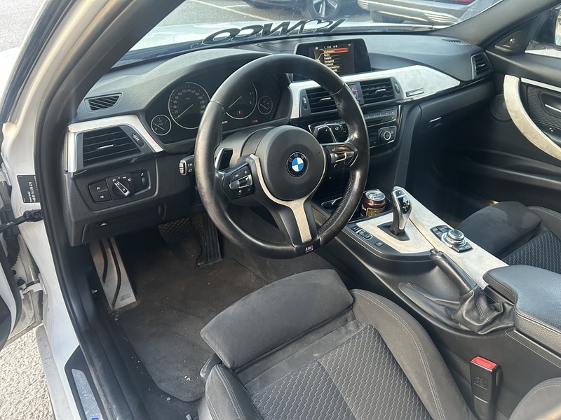 BMW 330 vaihtoauto