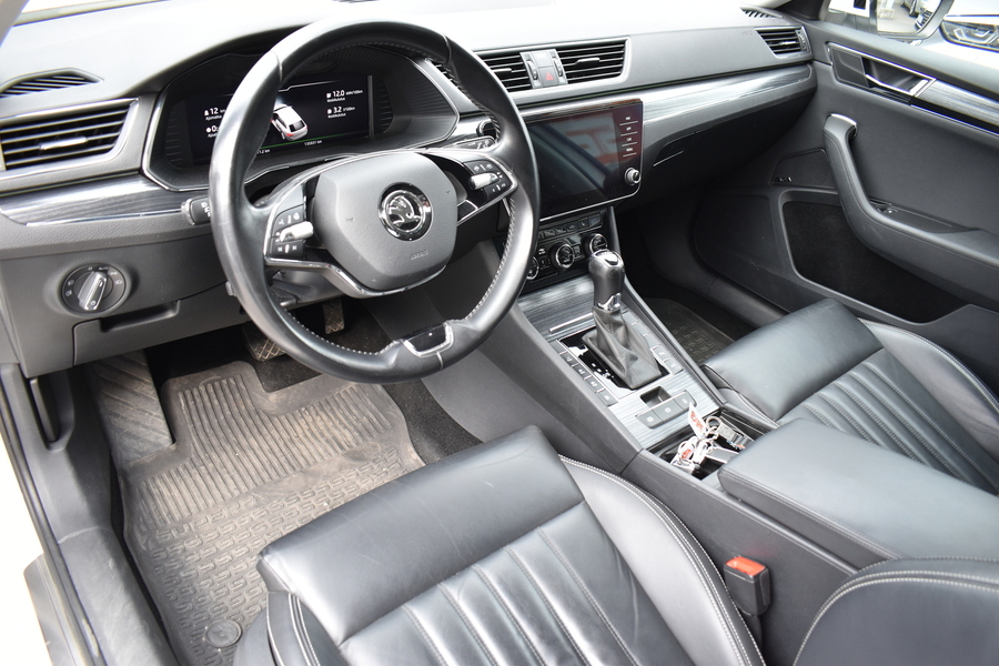 Skoda Superb vaihtoauto