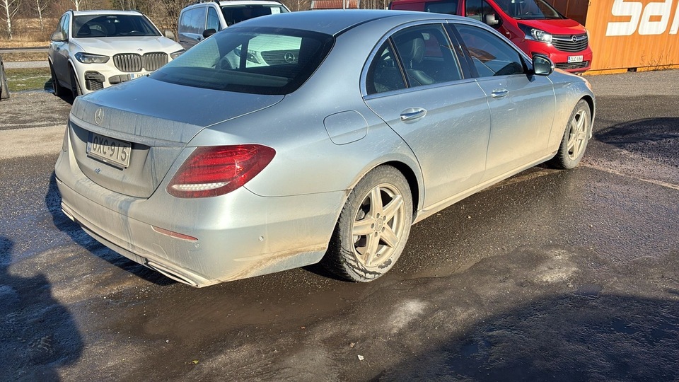 Mercedes-Benz E vaihtoauto