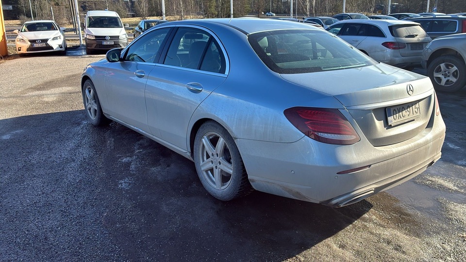 Mercedes-Benz E vaihtoauto