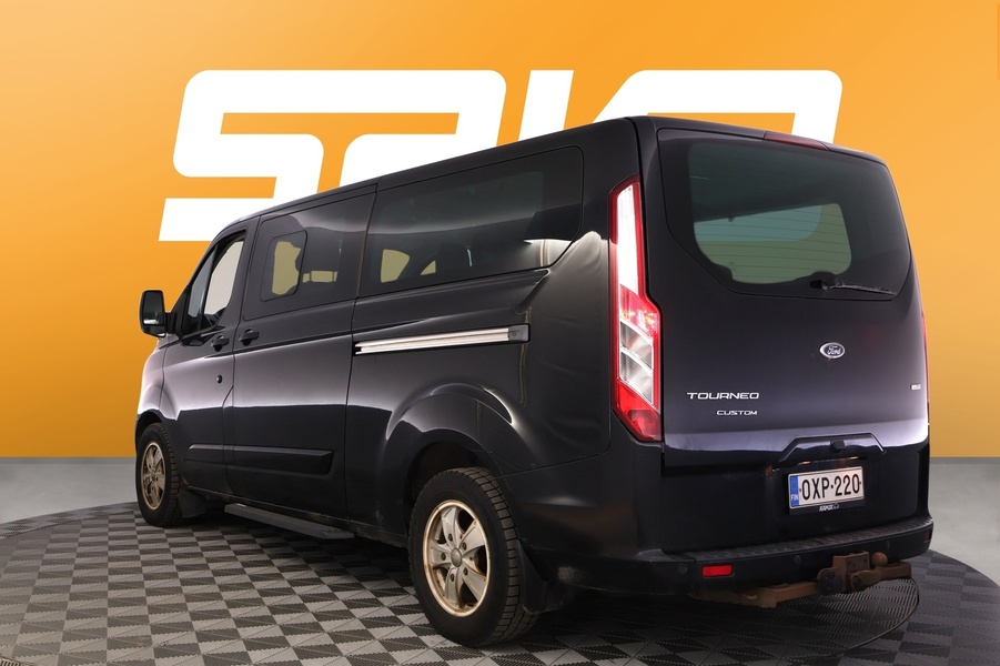 Ford Tourneo Custom vaihtoauto