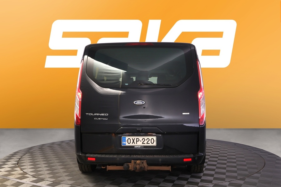 Ford Tourneo Custom vaihtoauto