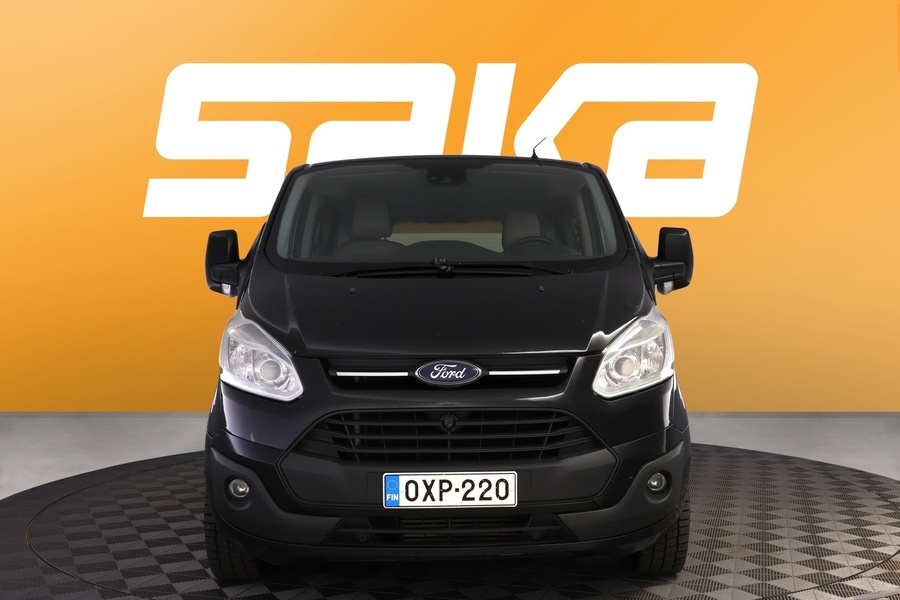 Ford Tourneo Custom vaihtoauto