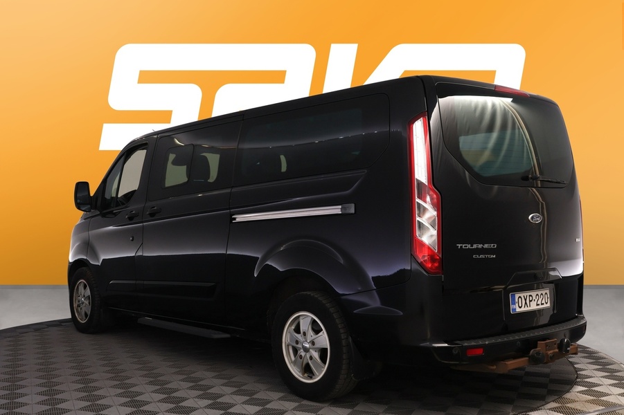 Ford Tourneo Custom vaihtoauto