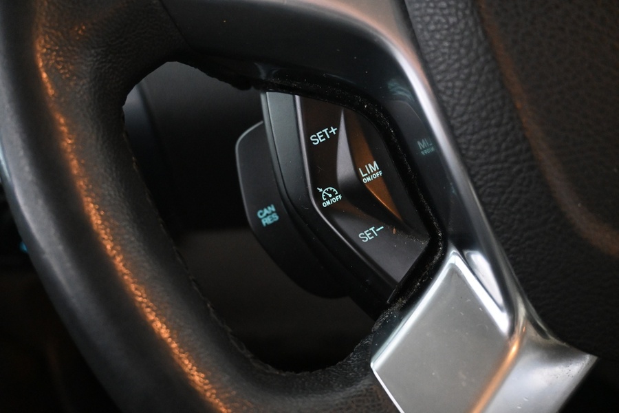 Ford Tourneo Custom vaihtoauto