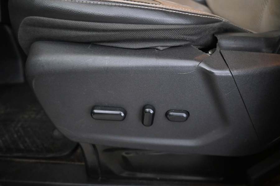 Ford Tourneo Custom vaihtoauto