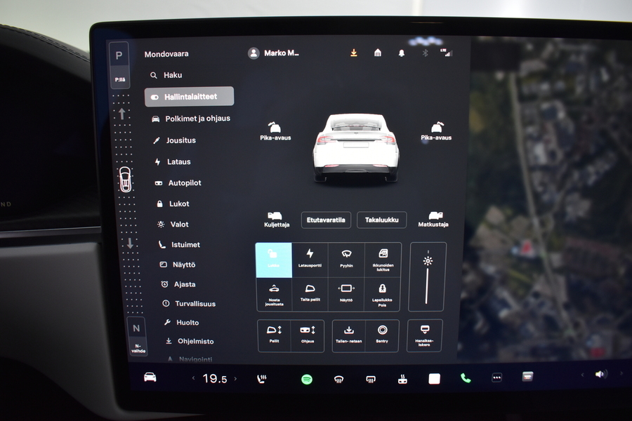 Tesla Model X vaihtoauto