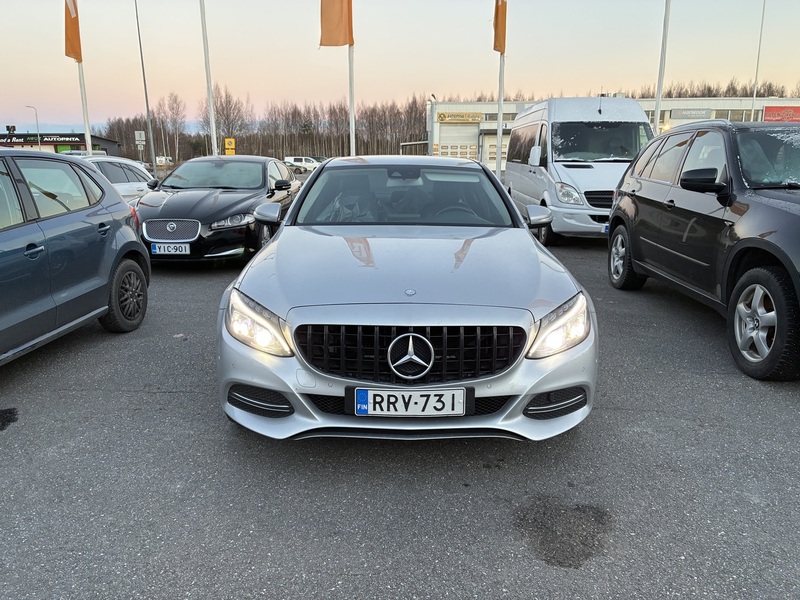 Mercedes-Benz C vaihtoauto