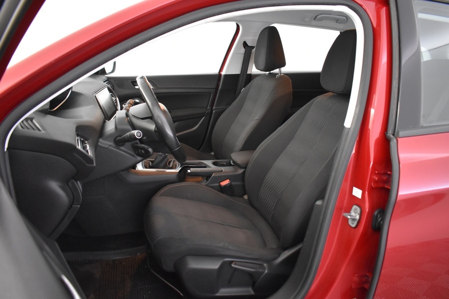 Peugeot 308 vaihtoauto