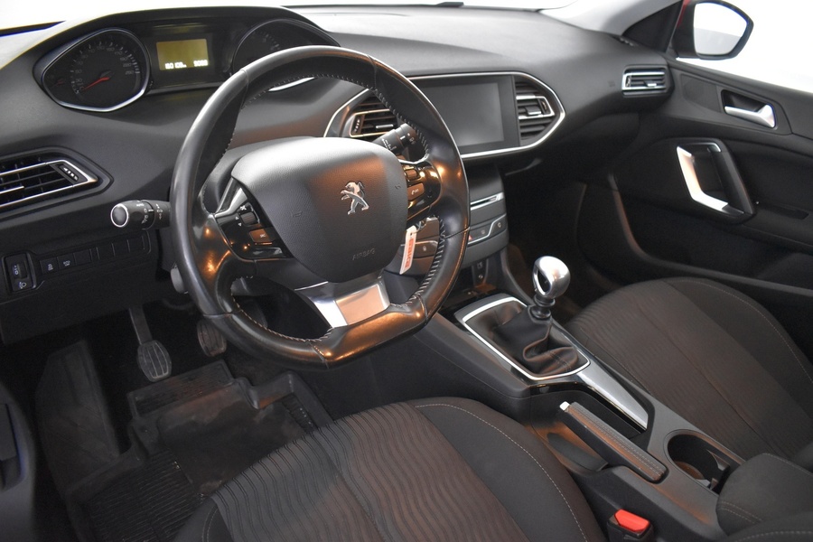 Peugeot 308 vaihtoauto