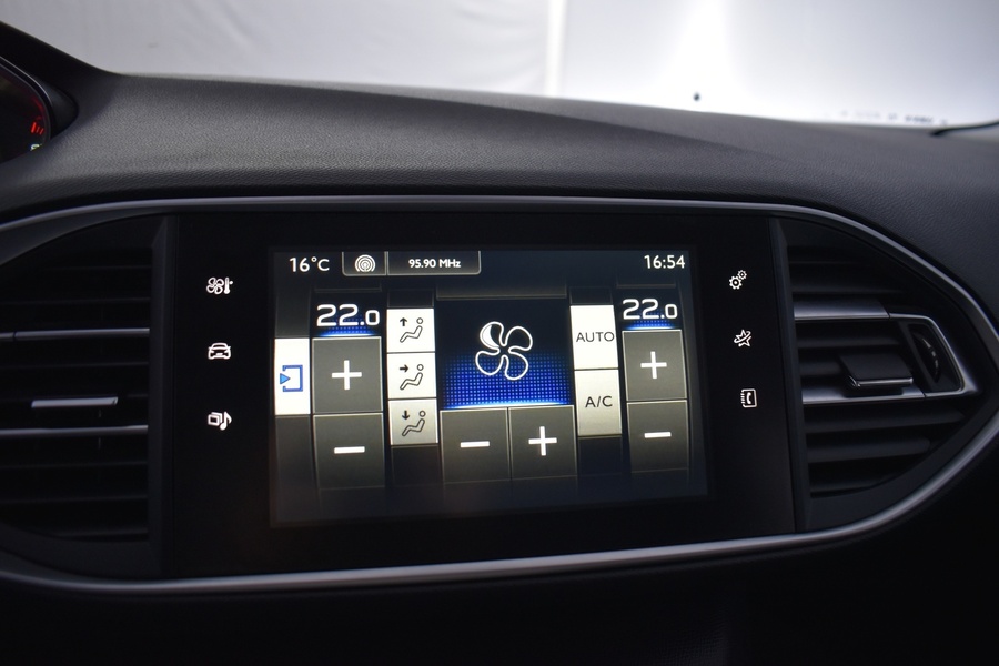 Peugeot 308 vaihtoauto