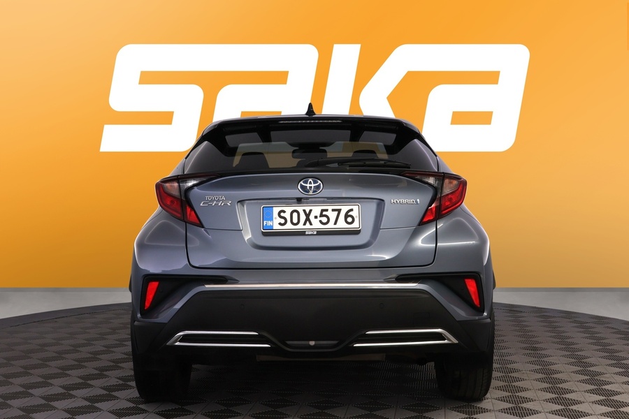 Toyota C-HR vaihtoauto