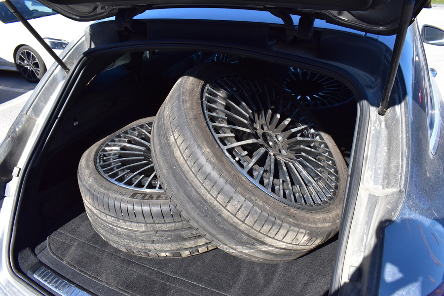 Mercedes-Benz EQC vaihtoauto