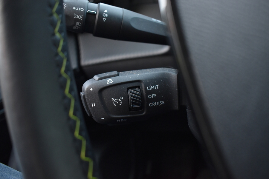 Peugeot e-2008 vaihtoauto