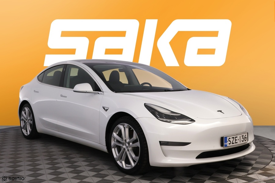 Tesla Model 3 vaihtoauto