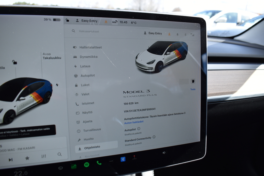 Tesla Model 3 vaihtoauto