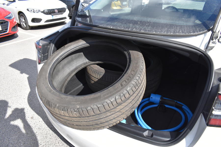 Tesla Model 3 vaihtoauto