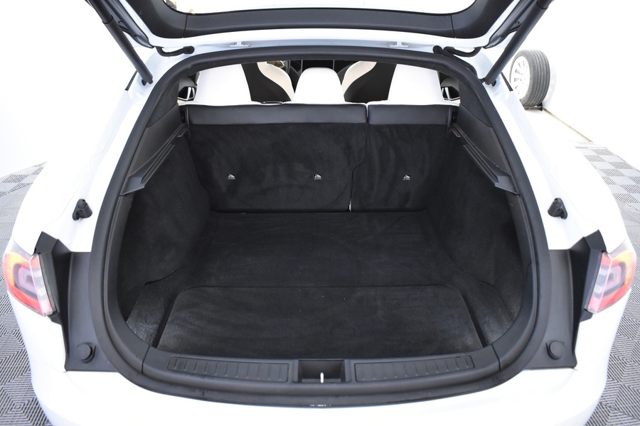 Tesla Model S vaihtoauto